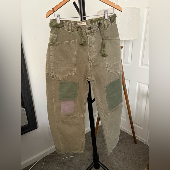 NWOT FREE PEOPLE WE THE FREE Moxie Pull-On Barrel Jeans | Army MSRP $148 - Picture 9 of 13